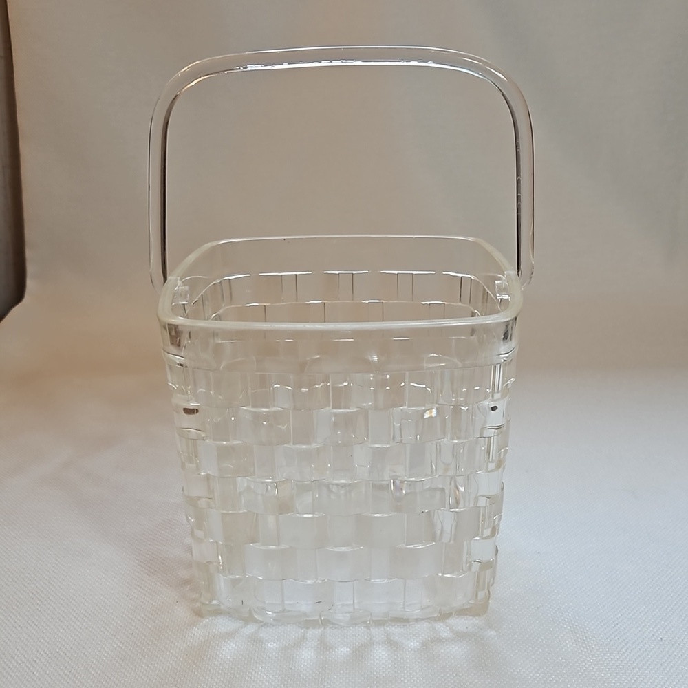 1984 Vintage Grainware Lucite Lattice Basket With Handle - Picture 3 of 8
